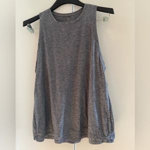 Athleta Essence Double Layer Tank || Heather Gray|| Medium